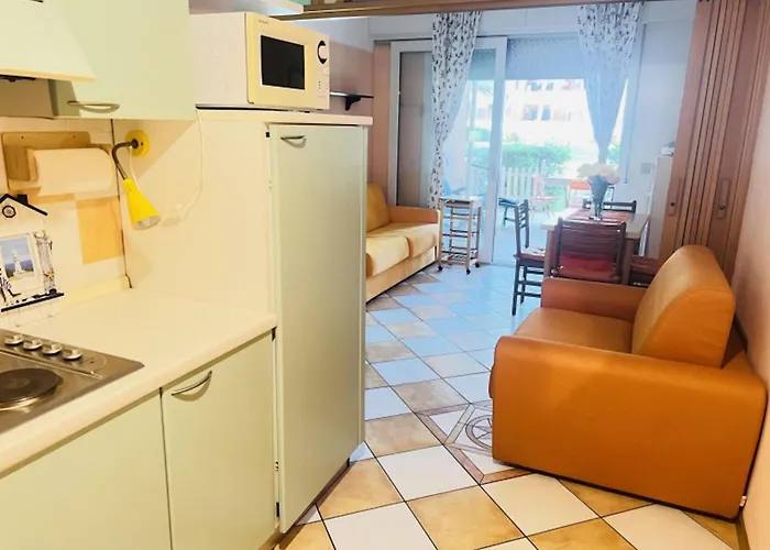 With Direct Access To The Pool Apartament *